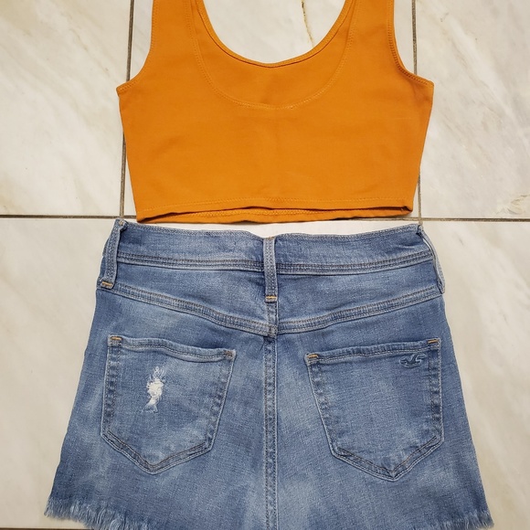 Aritzia crop tank w. hollister high waisted shorts - Picture 1 of 3